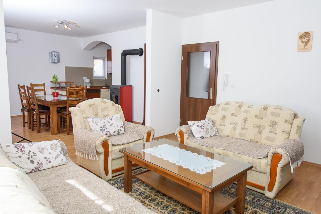 Apartment Drmic Kaštela Εξωτερικό φωτογραφία
