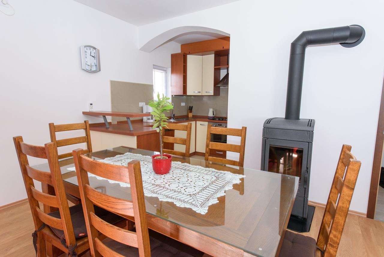 Apartment Drmic Kaštela Εξωτερικό φωτογραφία